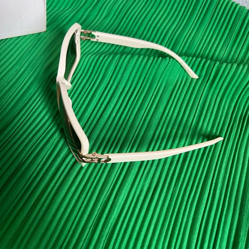 Dior Cream Frame Sunglasses with Brown Gradient Lenses - Picture 7 of 7